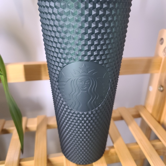 NEW 2022 Starbucks matte dark green studded tumbler 24 oz - Picture 4 of 6